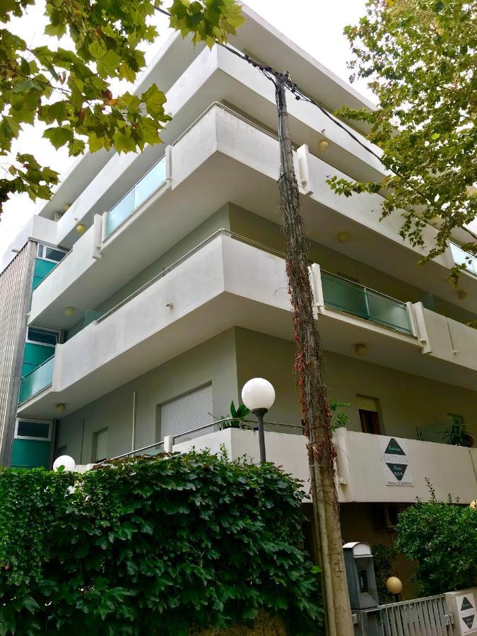 Battigia Rimini - Appartamenti Vacanze Extérieur photo